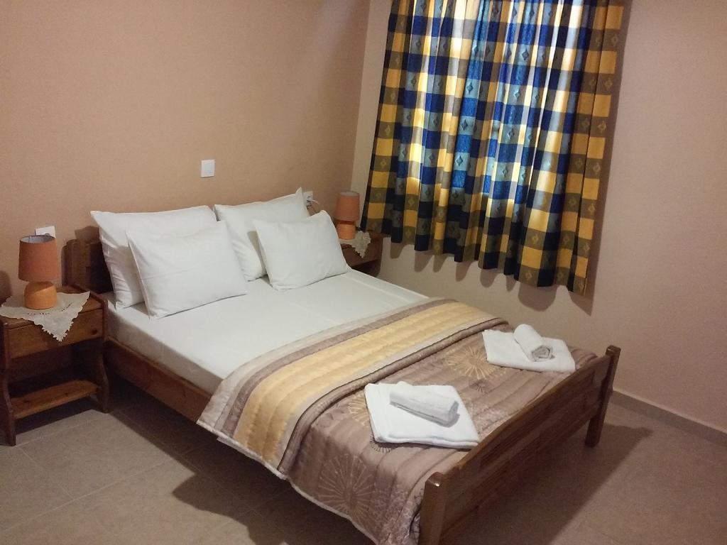 Alkmini Hotel เอยอส ดิมิตริออส ภายนอก รูปภาพ
