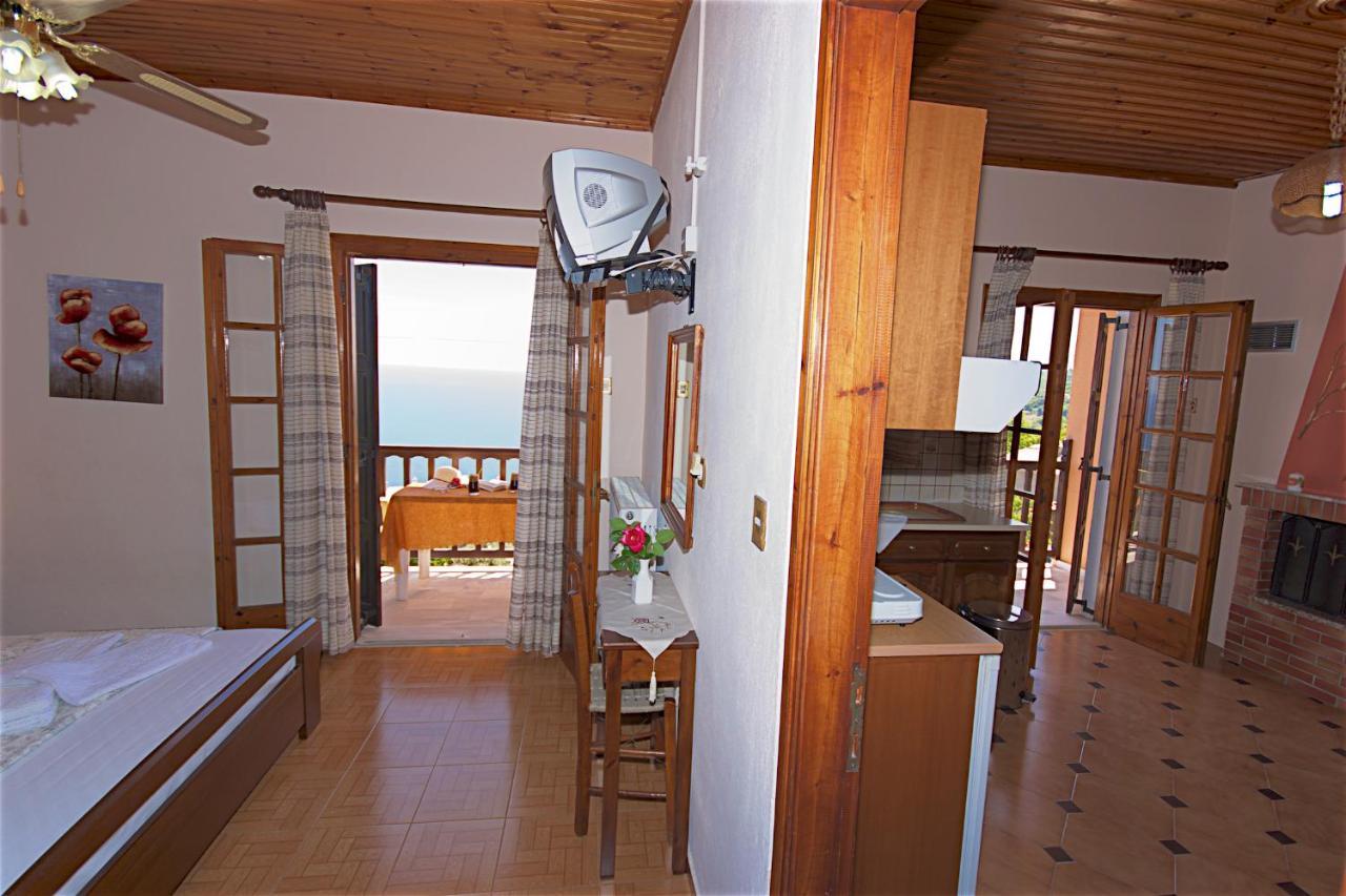 Alkmini Hotel เอยอส ดิมิตริออส ภายนอก รูปภาพ